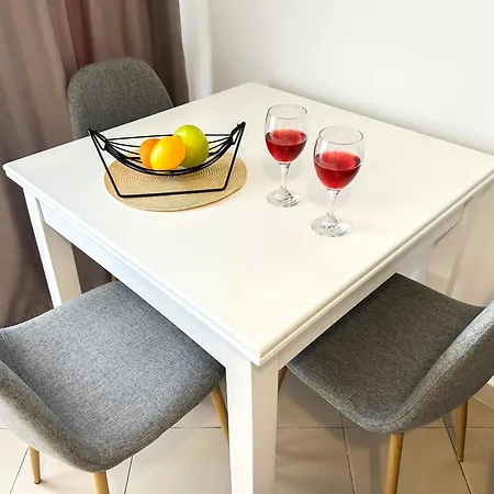 Appartamento Azure Haven Residences *