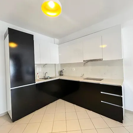Azure Haven Residences Appartamento Durrës