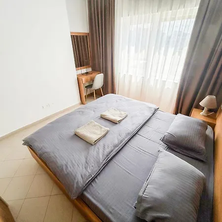 Azure Haven Residences Appartamento Durrës