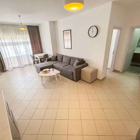 Azure Haven Residences Appartamento *