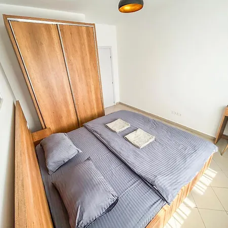 Appartamento Azure Haven Residences